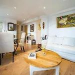 La Capilla Apartment