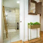 La Capilla Apartment *